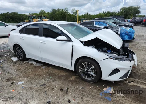 2024 Kia Forte Lx из США, поврежденный, VIN 3KPF24AD9RE758050